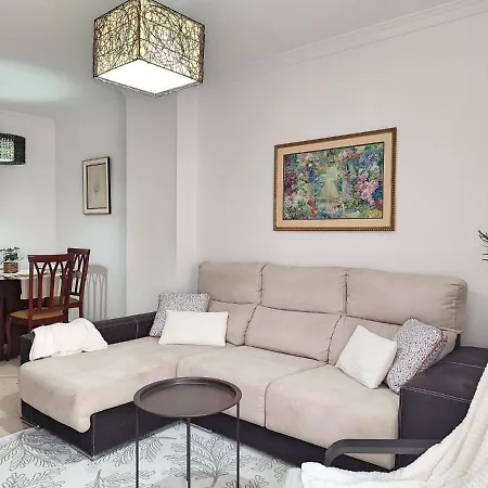 Céntrico Jardines De Vallellano